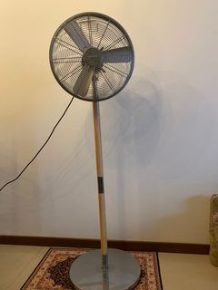 (Category: ) located in . Submitted by 2nd_h4nd. (Listing ID 1098992162, Image 1). Description: .