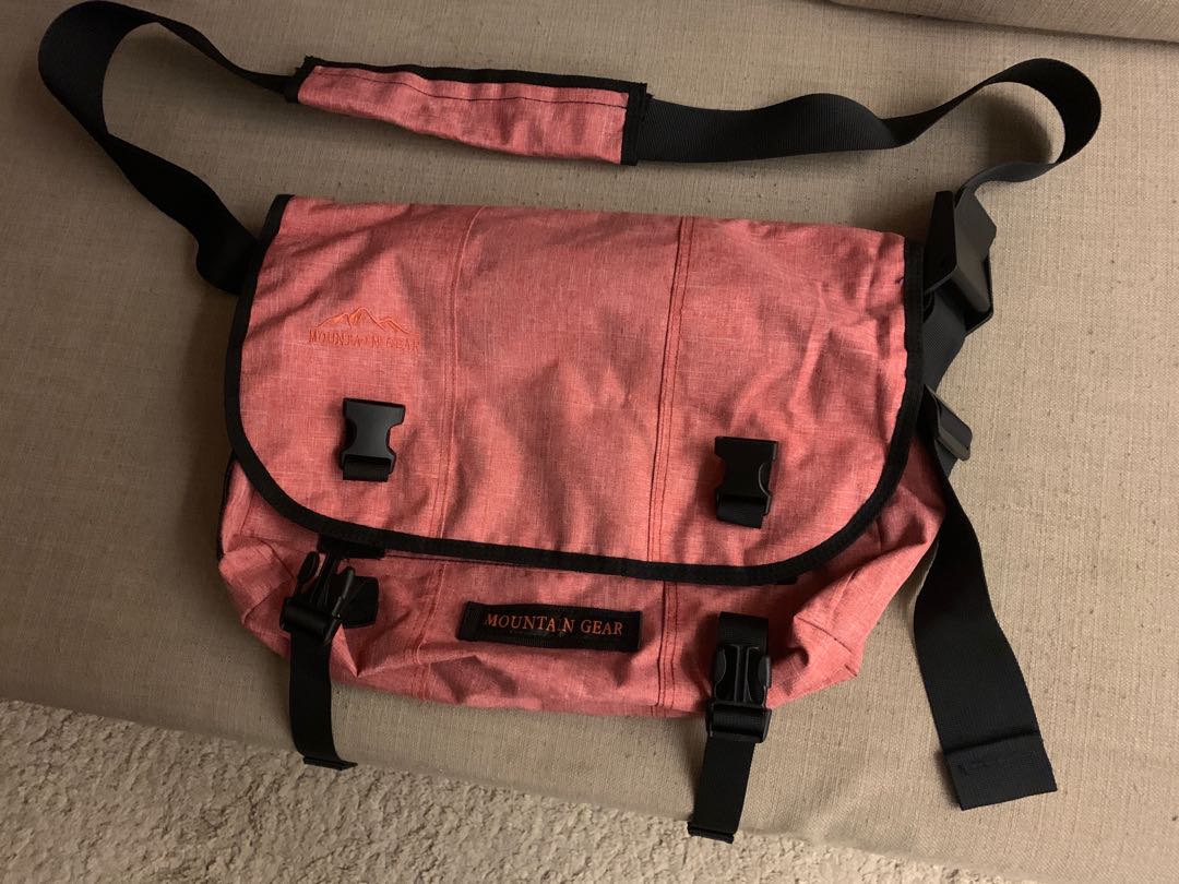 Mountain gear deals sling bag