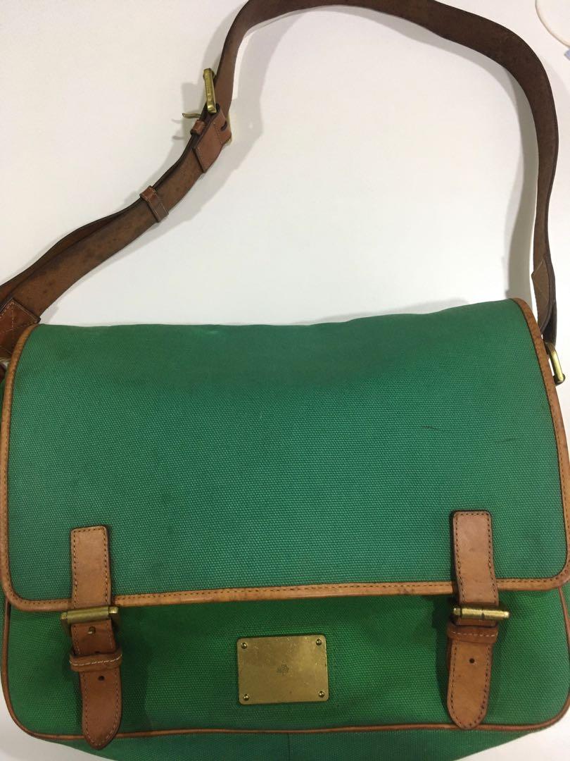 Mulberry Vintage Messenger (Category: Bags & Wallets) located in Singapore. Submitted by tresordelavie (Listing ID 1098984647, Image 1). Description: Well used messenger bag for men. Suitable for ladies too. A very useful bag. Size: 38x26x10(cm) Got slight stains on front flap. Inner all clean. Two diff color tone on front and back due to exposure to light when carrying. Aged leather Strap. Magnetic button on the front for fast access. Collect at
