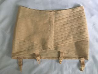 (Category: ) located in . Submitted by the.third_thrift (Listing ID 1099014119, Image 1). Description: .
