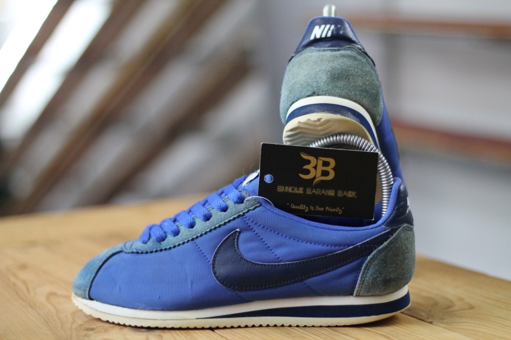 Nike cortez blue nylon size 6 top