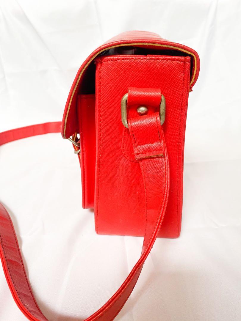 Red messenger bag, Women's Fashion, Bags & Wallets, Crossbody Bags on