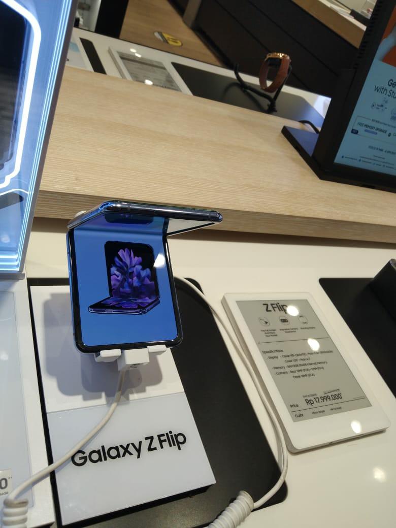 Samsung Zflip cicilan tanpa kartu kredit tanpa ribet BISA ...