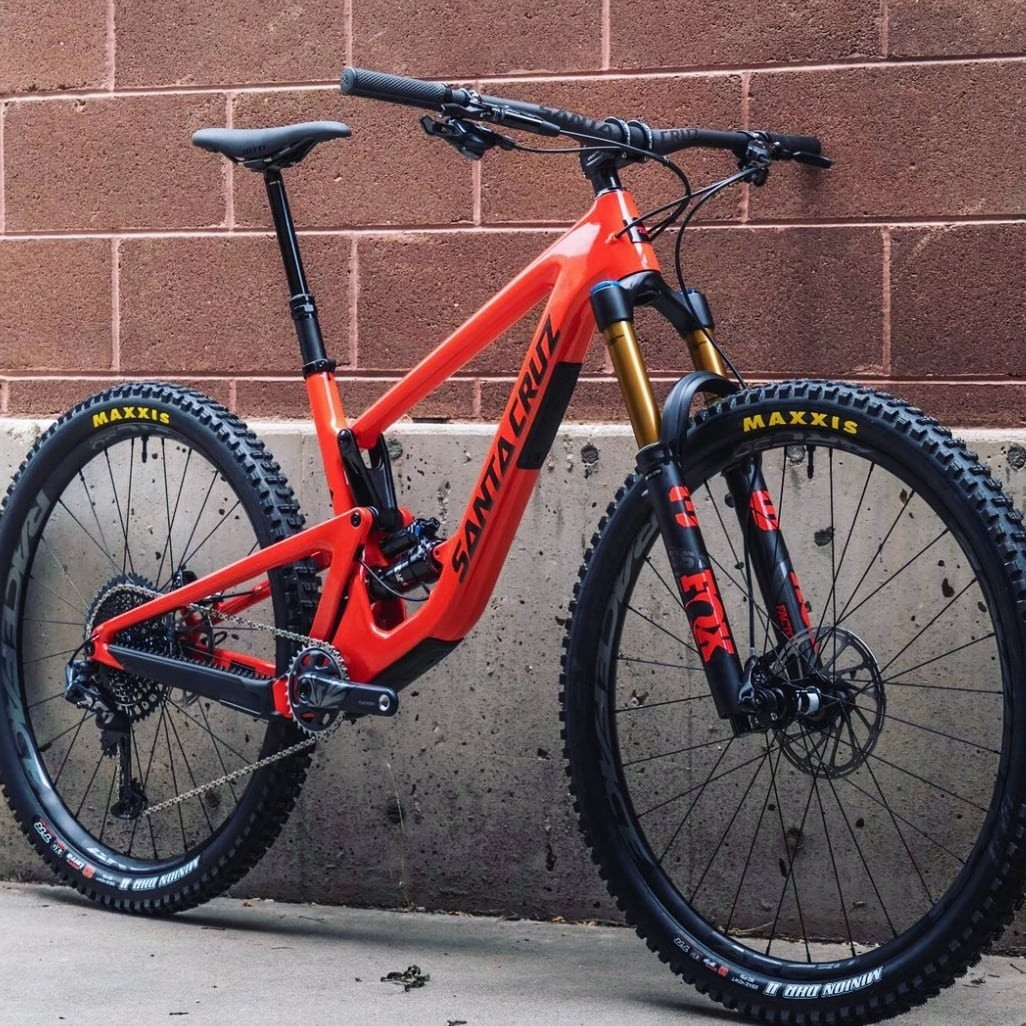 Santa Cruz high Tower Enduro MTB frame, Sports Equipment, Bicycles & Parts,  Bicycles on Carousell