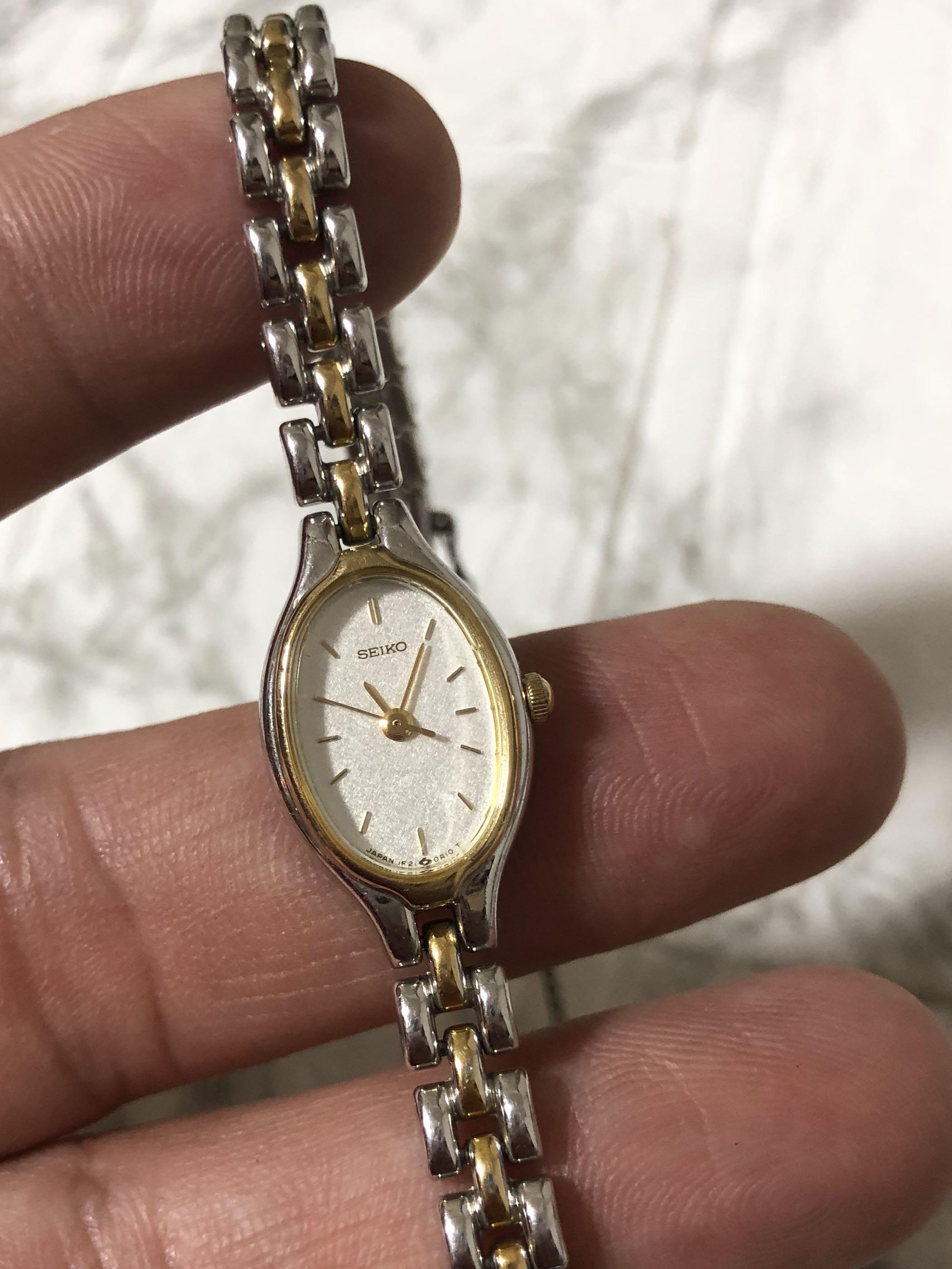 Seiko 2 tone small face, Women's Fashion, Watches & Accessories, Watches on  Carousell