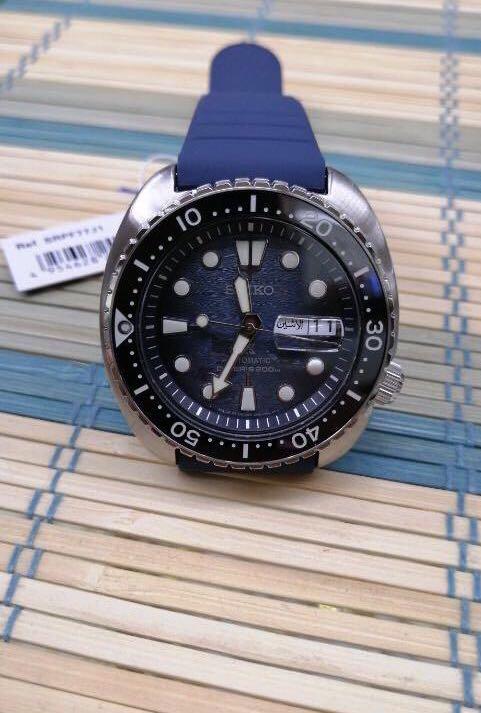 Seiko Dark Manta Ray Turtle SRPF77 SRPF77J SRPF77J1, Men's Fashion, Watches  \u0026 Accessories, Watches on Carousell
