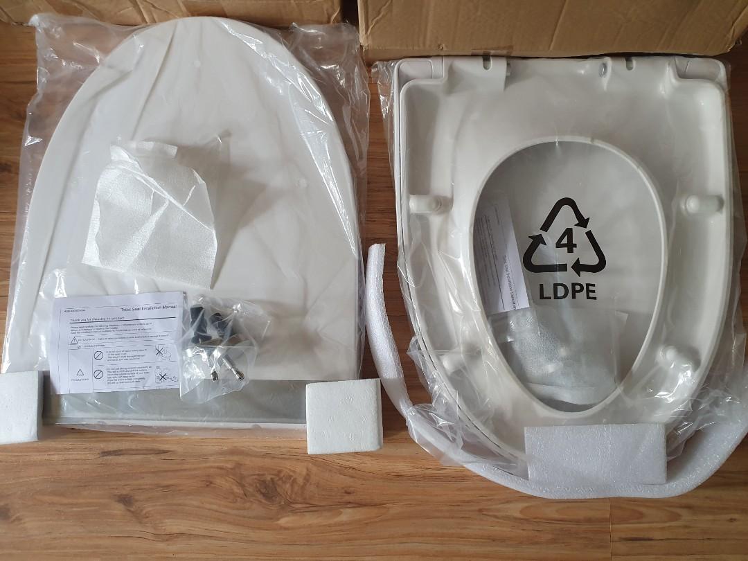 Slow closing toilet seat American standard, Furniture & Home Living