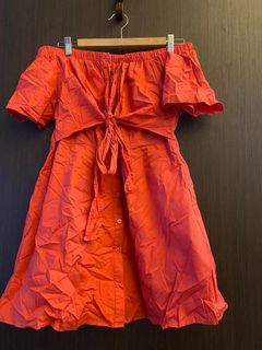 (Category: ) located in . Submitted by vvvanessaleejx (Listing ID 1098938990, Image 1). Description: .