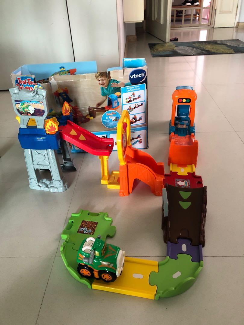 Toot toot extreme stunt set