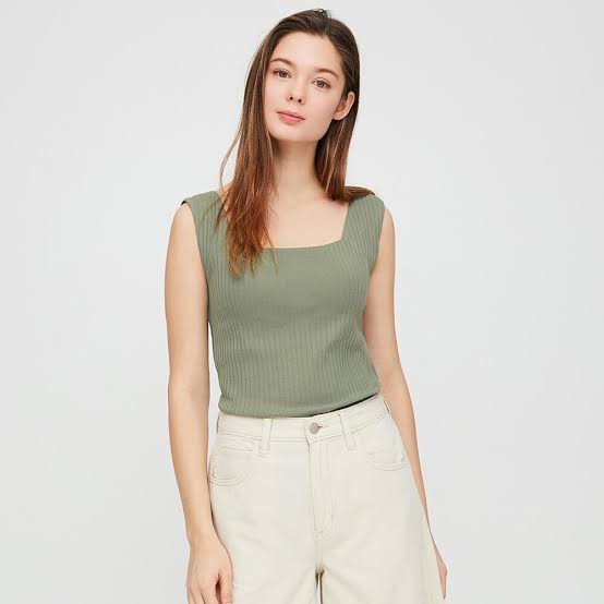 Uniqlo square neck ribbed sleeveless top, Women's Fashion, Tops, Blouses on  Carousell