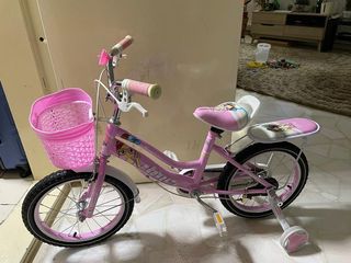 (Category: ) located in . Submitted by 09_dani_09 (Listing ID 1099022679, Image 1). Description: .