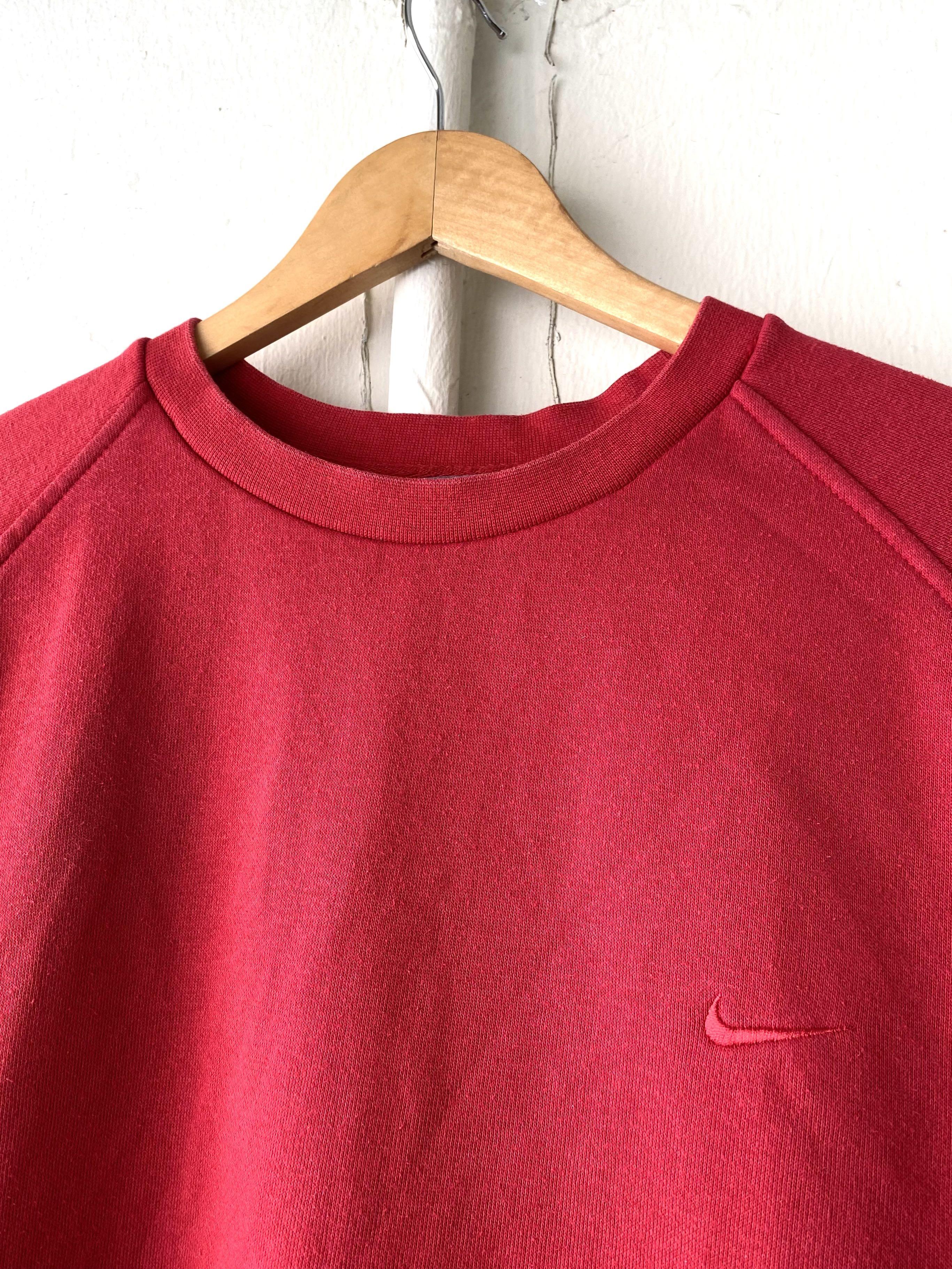 Red nike cheap crewneck sweatshirts