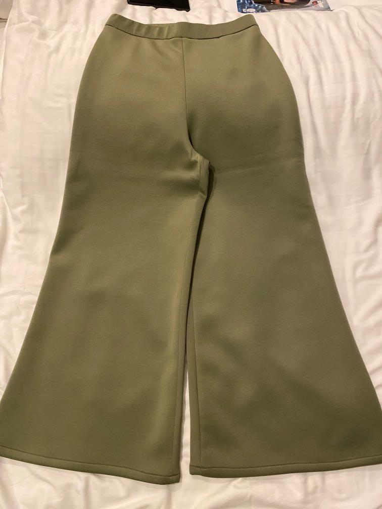 Wide Elephant Pants (Category: Other Bottoms) located in Cebu City. Submitted by vanmags (Listing ID 1099079001, Image 1). Description: Color: Khaki Green Thick cloth Flowy and comfy! Stretchable - can fit up to Medium Good as new! No flaws! Great quality! Free tote bag for a total amount of 1.5k and above ❣️ Rfs: decluttering 3 days reservation only please!.