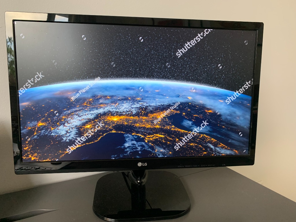 Full HD 22 LED monitor Proview 22GM15L - Full HD 22 LED monitor