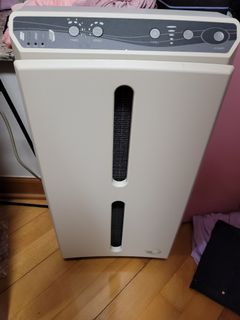 （分類：）位於 。 由 rarefalcon_cb2052 提交（商品編號 1099203503，圖片 1）。簡介： 。