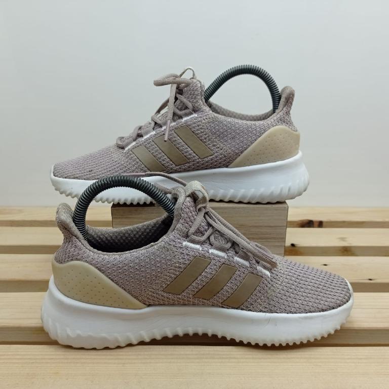 adidas Women's Cloudfoam Ultimate Db0452 Low, Fesyen Wanita, Sepatu di  Carousell