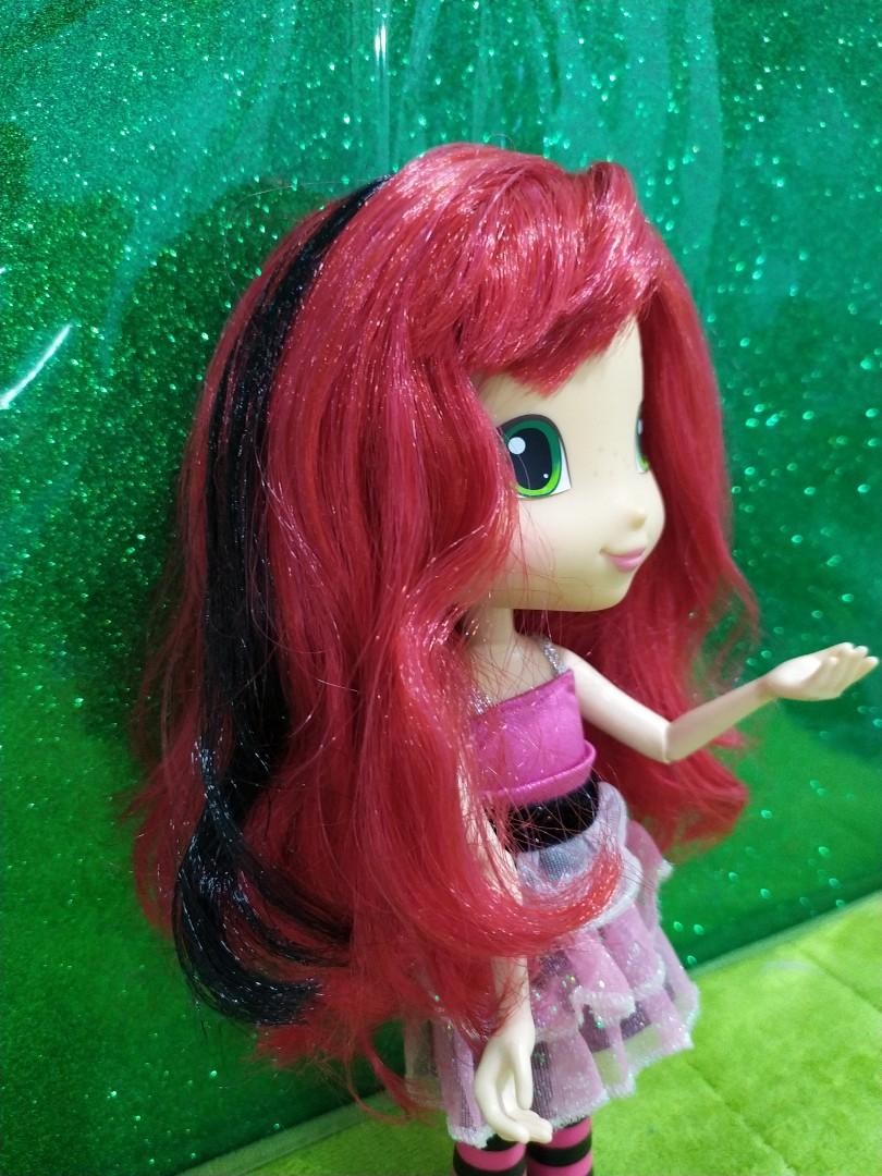 Bandai Strawberry Shortcake Singer Doll, Hobbies & Toys