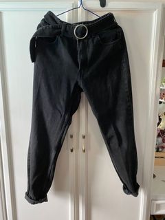(Category: ) located in . Submitted by atal2000 (Listing ID 1099142612, Image 1). Description: .
