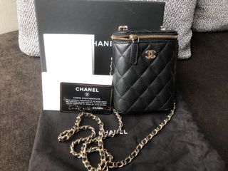 (Category: ) located in . Submitted by kcloset10 (Listing ID 1099190035, Image 1). Description: .