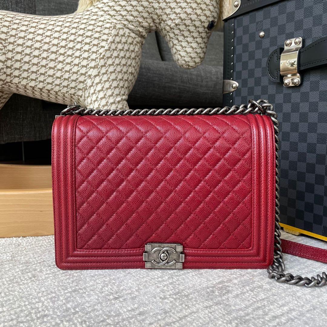 Chanel Messenger, Luxury, Bags & Wallets on Carousell