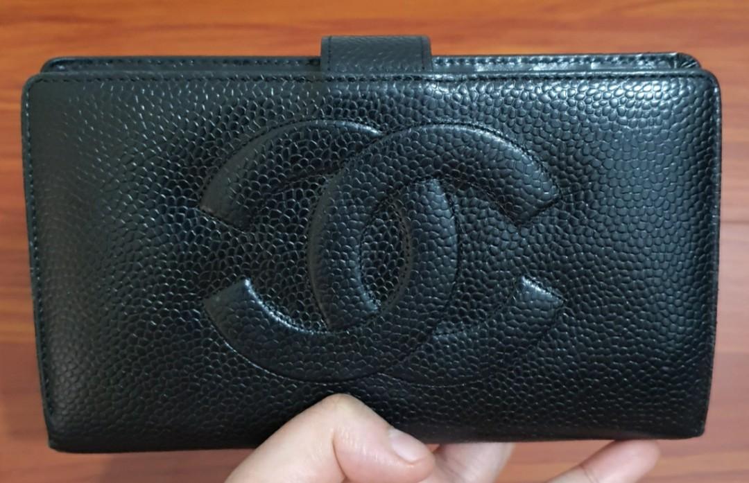 Chanel Caviar vintage wallet, Luxury, Bags & Wallets on Carousell