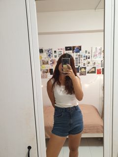 (Category: ) located in . Submitted by weekendsnooze (Listing ID 1099247582, Image 1). Description: .