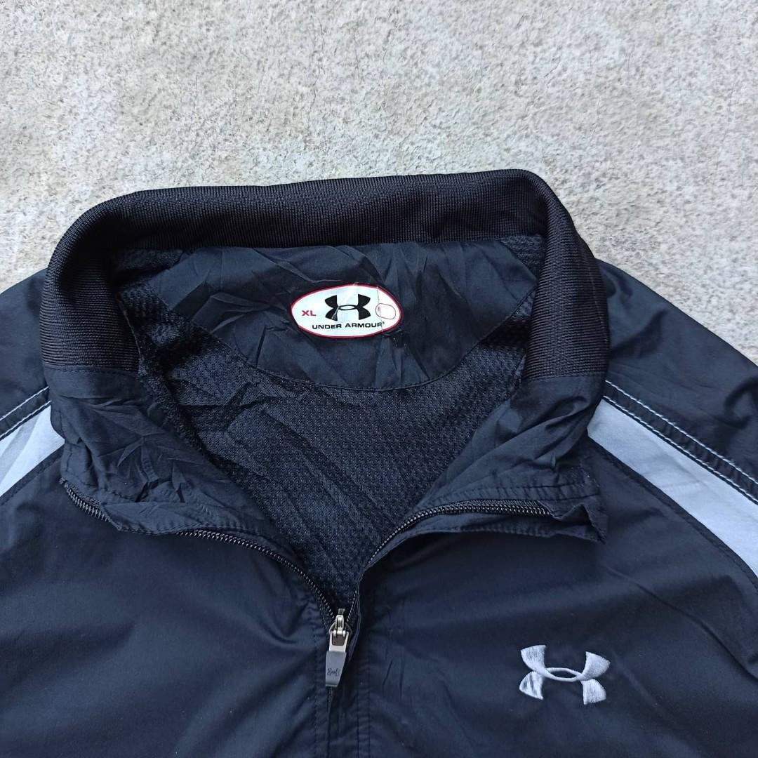 Jaket Running Under Armour