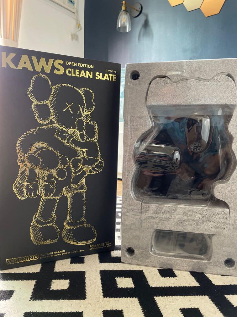 KAWS Clean Slate (Black) (Category: Designer & Blind Box Toys) located in Pasig City. Submitted by thegentlemangeek (Listing ID 1099158922, Image 2). Description: Authentic KAWS Clean Slate Open Edition - mint in box - never been displayed - opened only for inspection and photos Rare KAWS figure. A must-have in any modern art toy collection..
