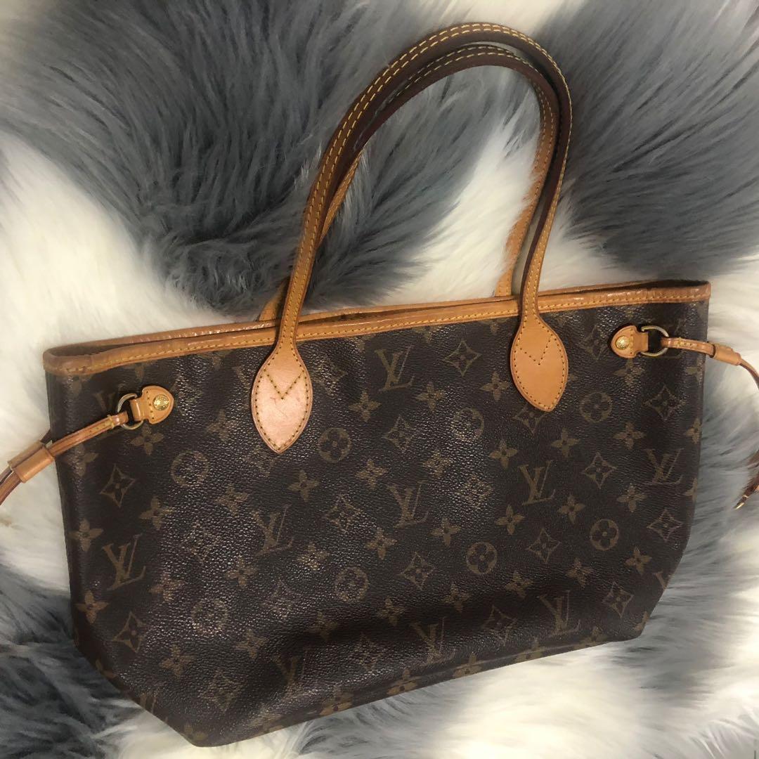 Authentic LV CarryAll Pm, Luxury, Bags & Wallets on Carousell