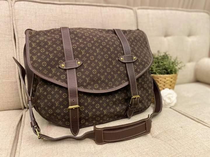 LV Saumur 43 in Mini Lin Monogram Canvas Leather (Category: Luxury Bags & Wallets) located in Manila. Submitted by bagislifeshop (Listing ID 1099138455, Image 3). Description: Best Buy!!! 🌟🌟🌟 On Hand in PH🇵🇭 100% Authentic LV Saumur 43 in Mini Lin Monogram Canvas Leather Condition: 8.5/10 Comes with Standard Dustbag.