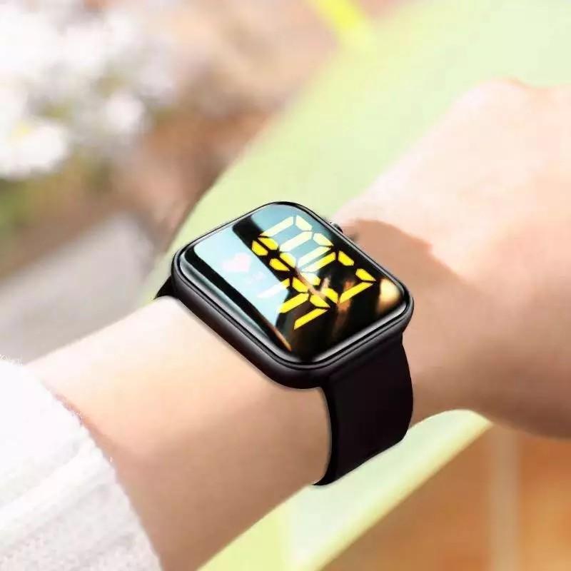 Gold apple sales watch for guys