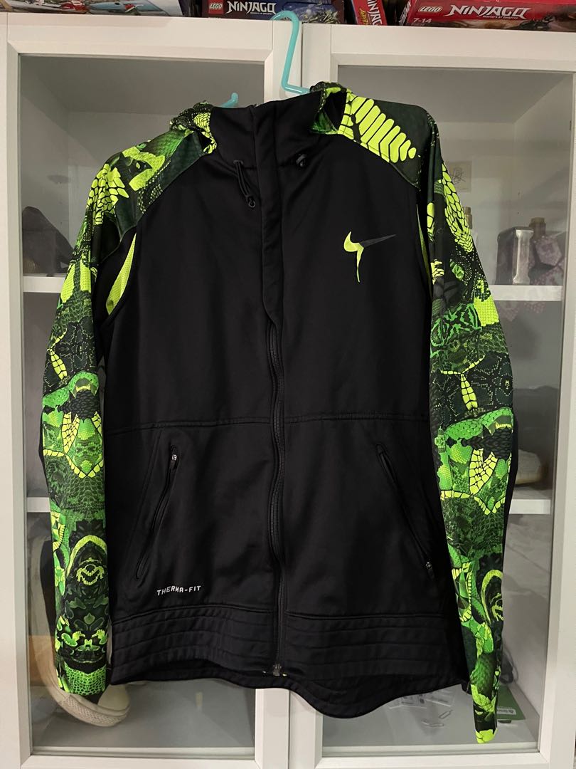 Kobe windbreaker top