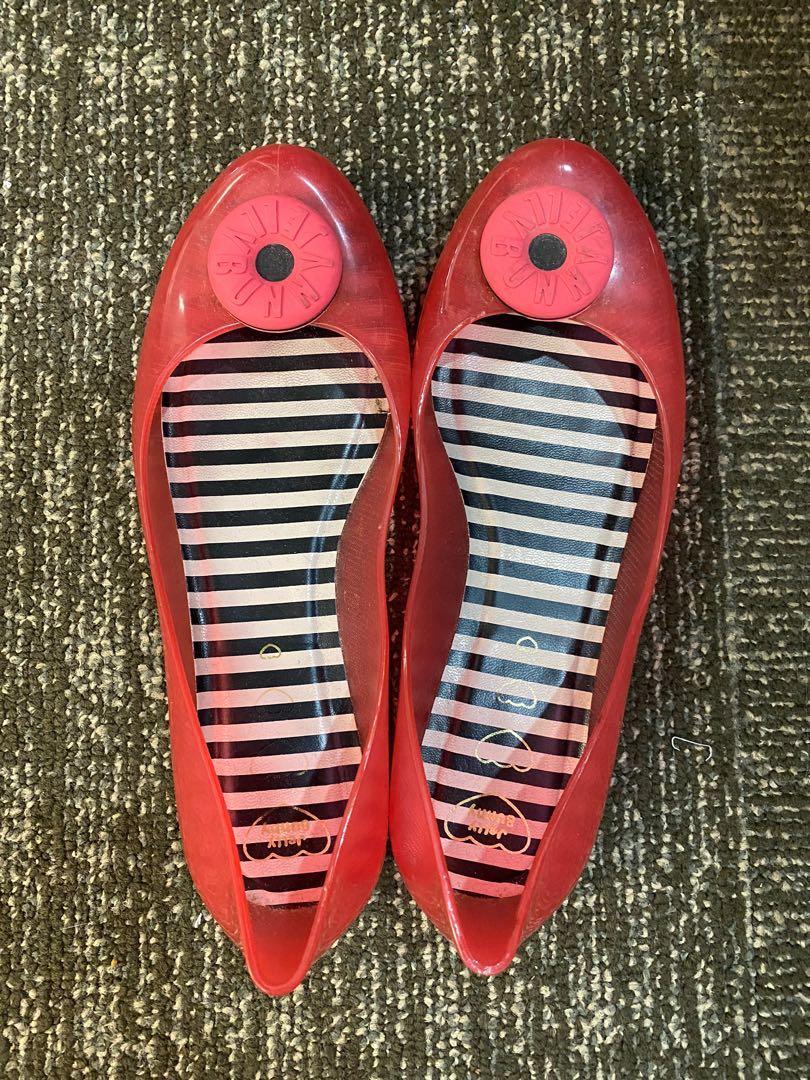Red shop jelly shoes