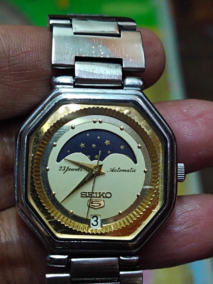 Seiko 5 moonphase 2025