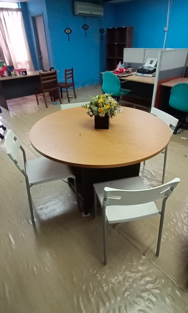 Set Meja Dan Kerusi, Furniture & Home Living, Furniture, Tables & Sets