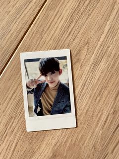 （分類：）位於 。 由 kpopclearance2021 提交（商品編號 1099218354，圖片 1）。簡介： 。