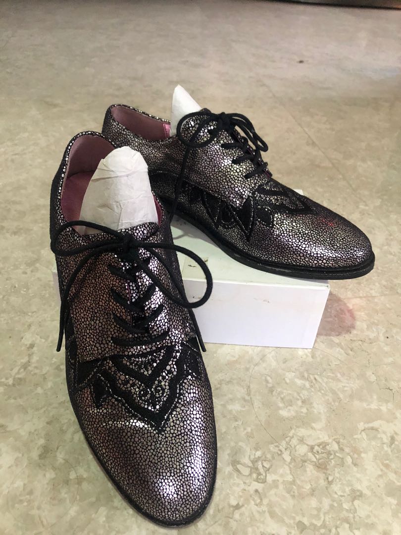 Derbies eram on sale