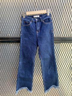 Stradivarius Cropped Flare Jeans