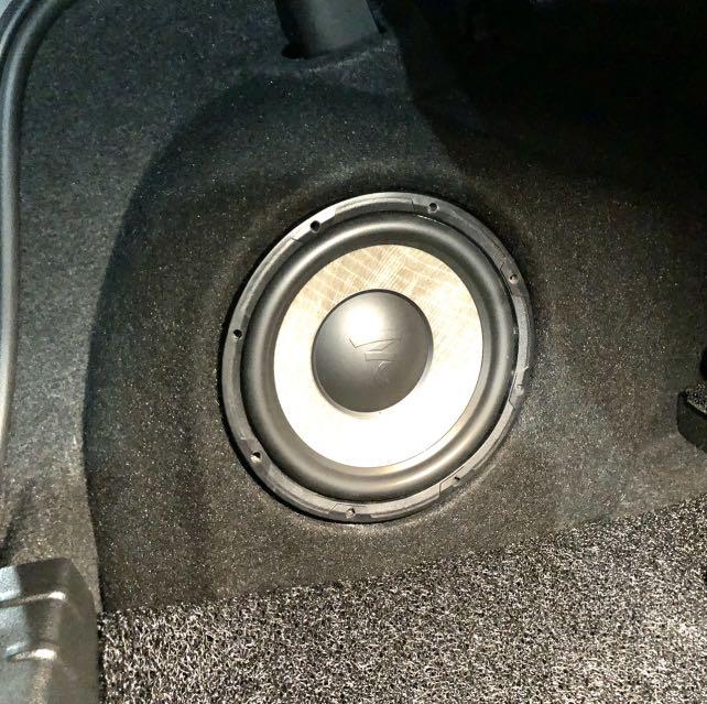 Bmw f30 subwoofer best sale box