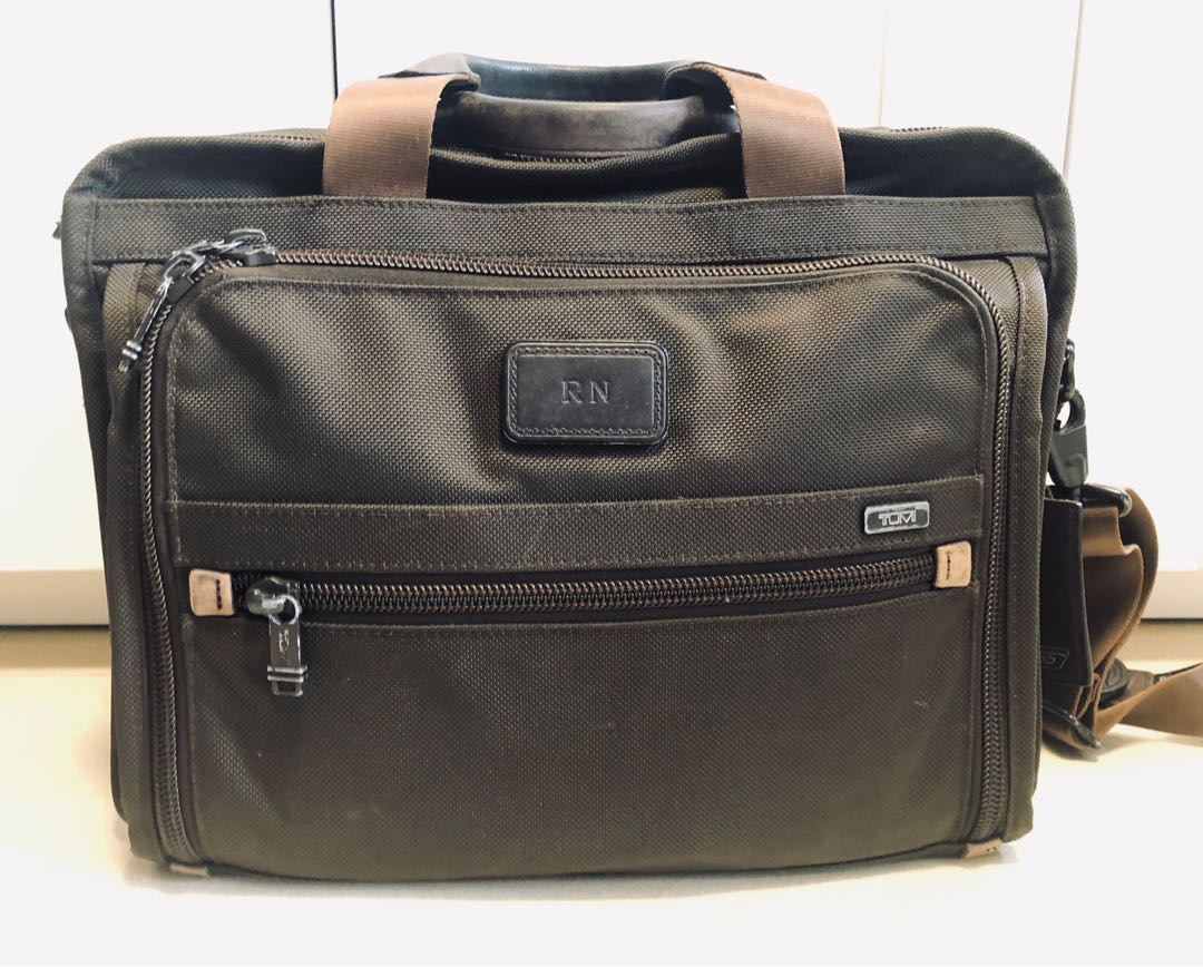 tumi alpha 2 briefcase