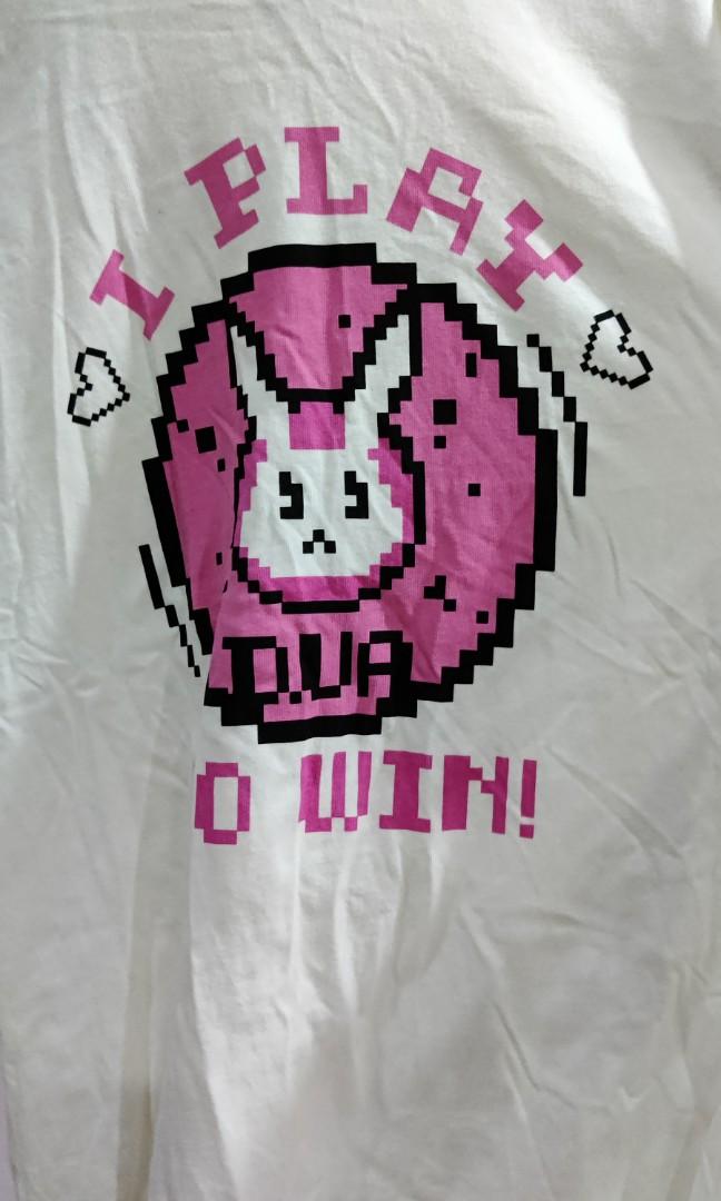 Uniqlo overwatch DVa shirt, Women's 