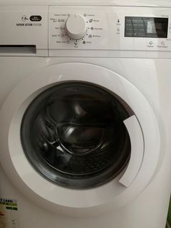 （分類：）位於 。 由 kasint 提交（商品編號 1099298764，圖片 1）。簡介： 。