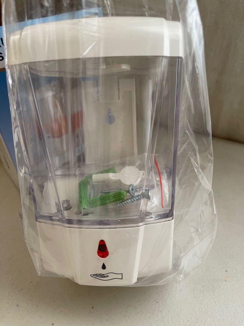 Alcohol soap automatic dispenser (Category: Medical Supplies & Tools) located in Muntinlupa City. Submitted by 09leah77 (Listing ID 1099307789, Image 3). Description: Bnew 700ml .