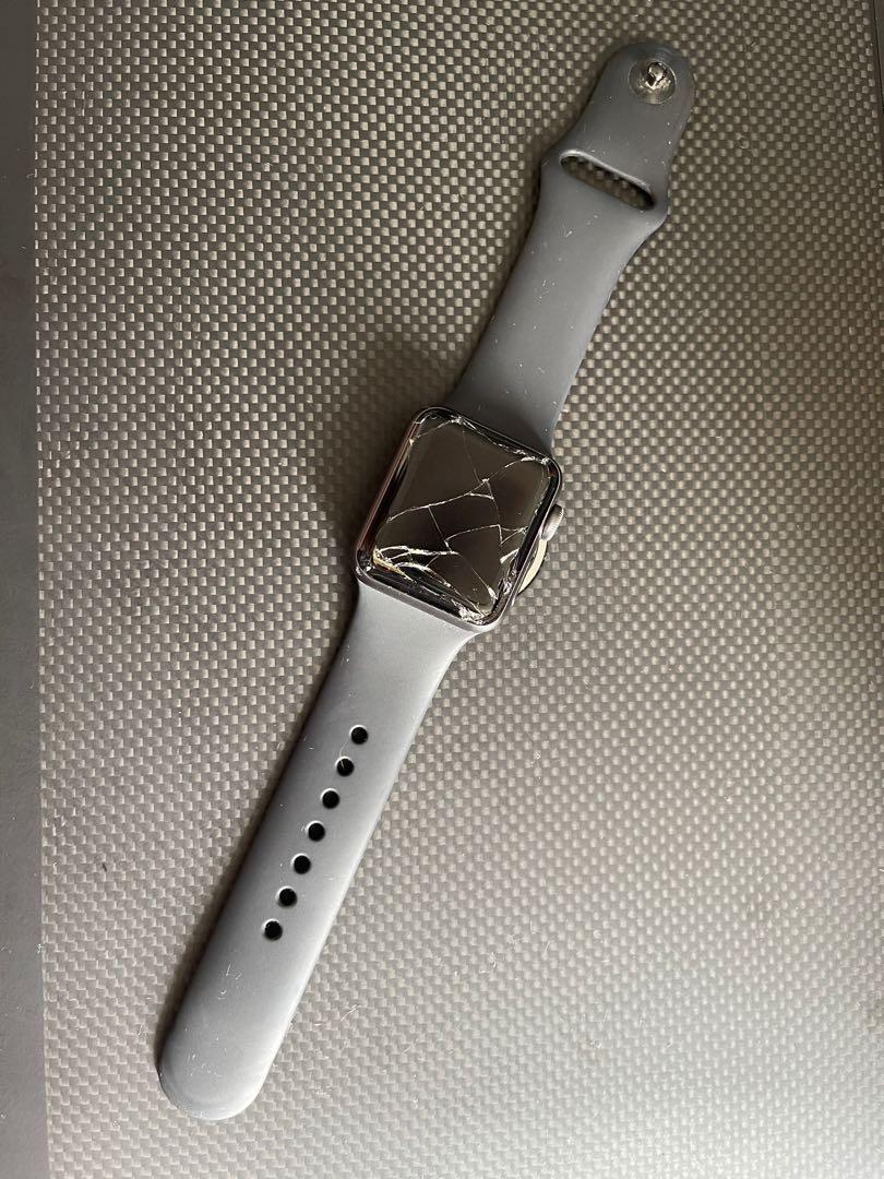 Apple Watch 38mm used broken screen Men s Fashion Watches