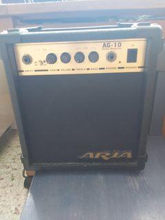 Aria guitar amp