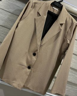 (Category: ) located in . Submitted by prxlovedcloset (Listing ID 1099391150, Image 1). Description: .