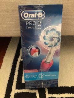 Braun Oral B Electric Toothbrush Pro 2 2000