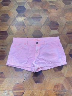 (Category: ) located in . Submitted by decluttererrr (Listing ID 1099416724, Image 1). Description: .