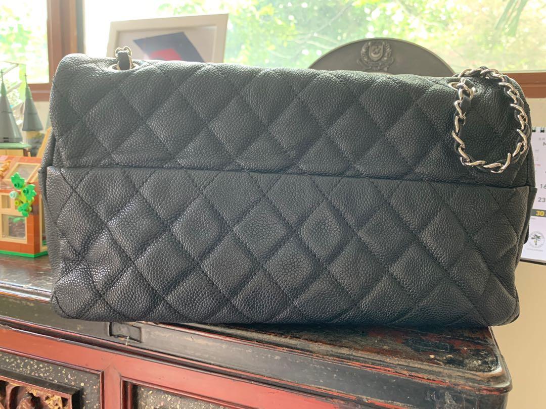 Chanel Easy Flap Jumbo in Caviar with insert, Luxury, Bags & Wallets on  Carousell