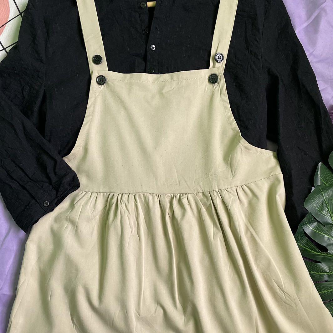 cherry aka Beige Jumperdress (Category: Jumpsuits) located in Manila. Submitted by julimi_ (Listing ID 1099311808, Image 2). Description: DO NOT ORDER IF YOU’RE NOT SURE; FOR SURE BUYERS ONLY! ⚠️🛍 Details: cherry aka Beige Jumperdress Price: ₱75.00 Size: Medium-Large Length: 32 inches Width (Front): 18 inches Other deets: 8.5/10|Complete Buttons |Comfy | Not Stretchable 🛒 DM us for more info! Shopee Checkout Available!.